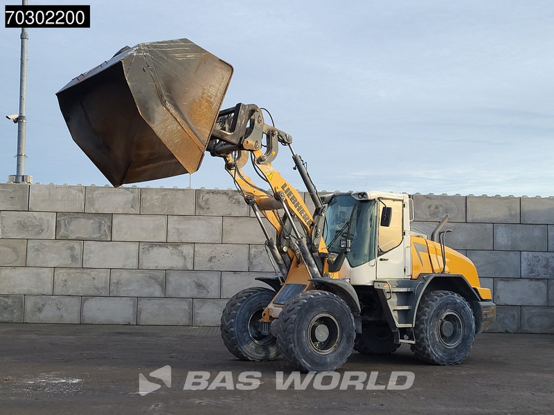 Liebherr L538 High Tip Bucket - Wheel loader: gambar 3 Liebherr L538 High Tip Bucket - Wheel loader: gambar 3