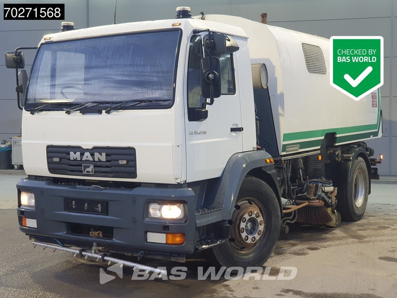 MAN LE 15.250 4X2 Eurovoirie Sweeper Manual Steelsuspension Euro 3 - Penyapu jalan: gambar 1 MAN LE 15.250 4X2 Eurovoirie Sweeper Manual Steelsuspension Euro 3 - Penyapu jalan: gambar 1
