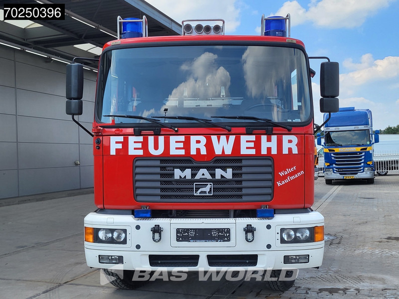MAN TGA 14.284 4X4 4x4 Manual Schlingmann LF16/12 pump Feuerwehr Steelsuspension Euro 2 - Truk pemadam kebakaran: gambar 3 MAN TGA 14.284 4X4 4x4 Manual Schlingmann LF16/12 pump Feuerwehr Steelsuspension Euro 2 - Truk pemadam kebakaran: gambar 3
