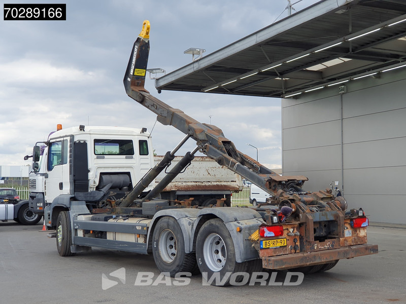 MAN TGA 28.400 6X2 NL-Truck HIAB Multilift LHZ26061 Lift-Axle Euro 5 - Hook lift: gambar 2 MAN TGA 28.400 6X2 NL-Truck HIAB Multilift LHZ26061 Lift-Axle Euro 5 - Hook lift: gambar 2
