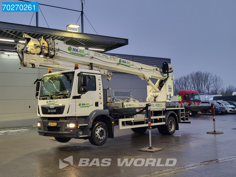 MAN TGM 18.250 4X2 44mtrs Böcker AK44/4000 Hubarbeitsbühne Manual Euro 6 - Truk derek: gambar 2 MAN TGM 18.250 4X2 44mtrs Böcker AK44/4000 Hubarbeitsbühne Manual Euro 6 - Truk derek: gambar 2