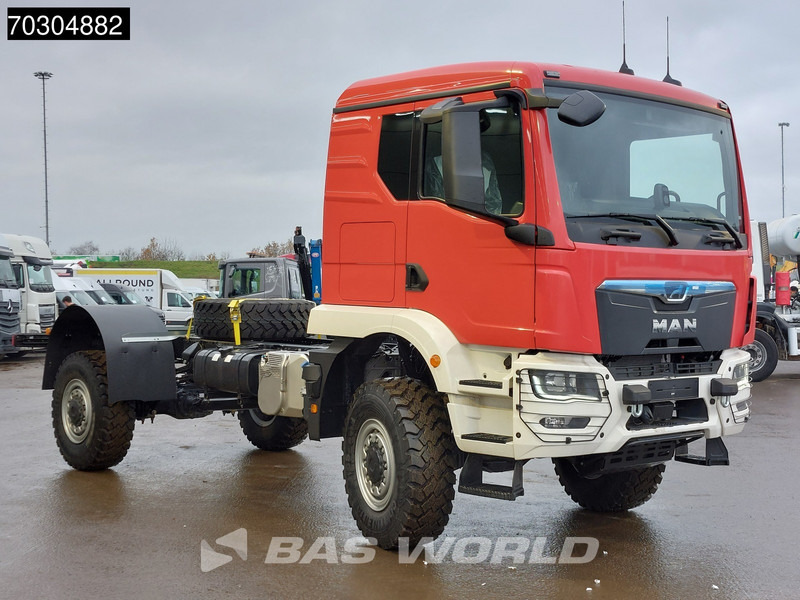MAN TGM 18.250 4X4 NEW 4x4 Full steel suspension Automatic Airco Euro 6 - Truk sasis: gambar 3 MAN TGM 18.250 4X4 NEW 4x4 Full steel suspension Automatic Airco Euro 6 - Truk sasis: gambar 3