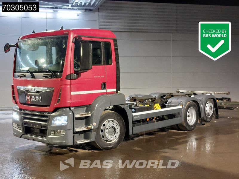 MAN TGS 26.320 TGS 6X2 BDF Lift+Steering Axle Automatic ADR Euro 6 - Pengangkut kontainer/ Container truck: gambar 1 MAN TGS 26.320 TGS 6X2 BDF Lift+Steering Axle Automatic ADR Euro 6 - Pengangkut kontainer/ Container truck: gambar 1