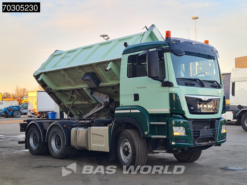 MAN TGS 26.480 6X6 13 m³ 2-way tipper Tarpaulin 6x6 Hydrodrive Big-Axle Euro 6 - Truk jungkit: gambar 3 MAN TGS 26.480 6X6 13 m³ 2-way tipper Tarpaulin 6x6 Hydrodrive Big-Axle Euro 6 - Truk jungkit: gambar 3