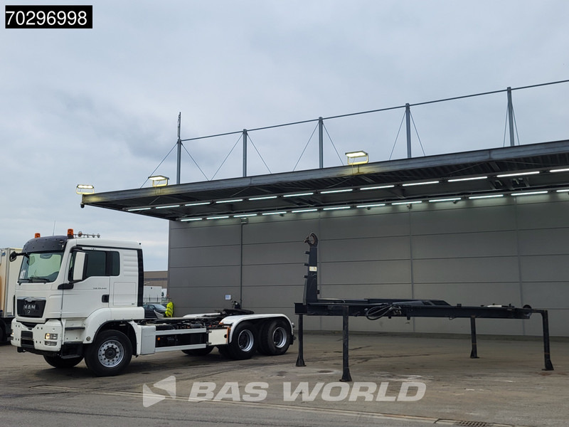 MAN TGS 33.440 6X4 25Ton AJK NHS25-5930 hooklift with 5th wheel Wechselsystem Manual Big-Axle Euro 5 - Hook lift: gambar 3 MAN TGS 33.440 6X4 25Ton AJK NHS25-5930 hooklift with 5th wheel Wechselsystem Manual Big-Axle Euro 5 - Hook lift: gambar 3