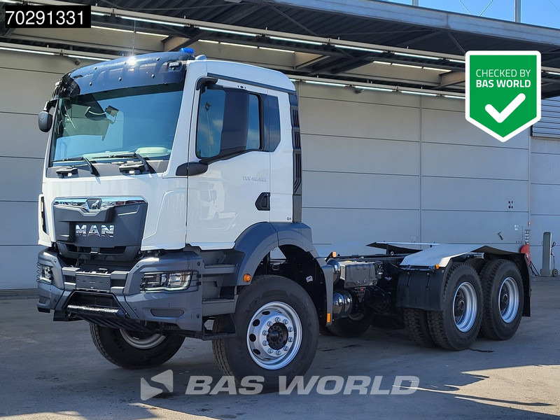 MAN TGS 40.400 6X4 New! Steelsuspension Big-Axle Automatic Euro 2 - Truk sasis: gambar 1 MAN TGS 40.400 6X4 New! Steelsuspension Big-Axle Automatic Euro 2 - Truk sasis: gambar 1