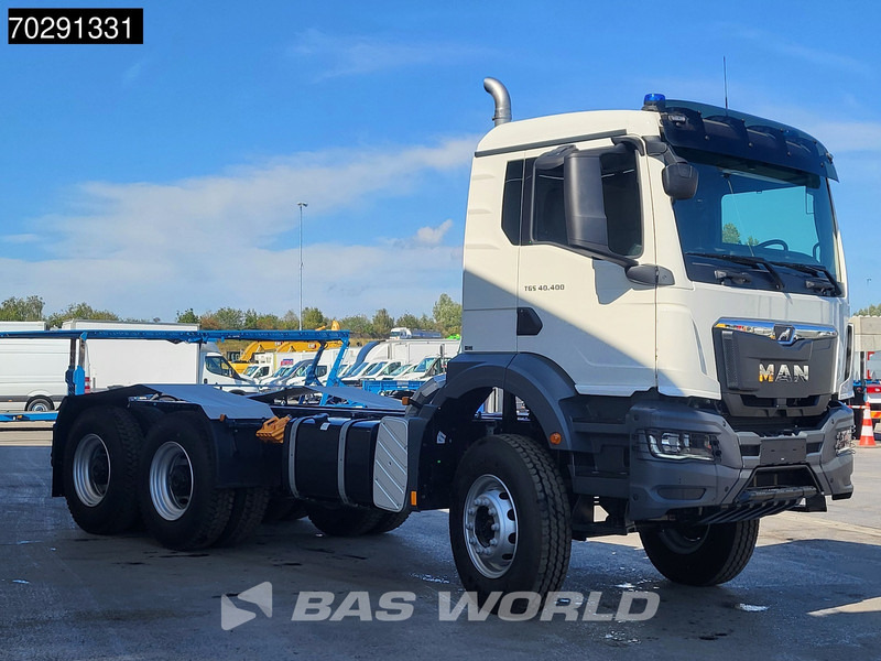 MAN TGS 40.400 6X4 New! Steelsuspension Big-Axle Automatic Euro 2 - Truk sasis: gambar 3 MAN TGS 40.400 6X4 New! Steelsuspension Big-Axle Automatic Euro 2 - Truk sasis: gambar 3
