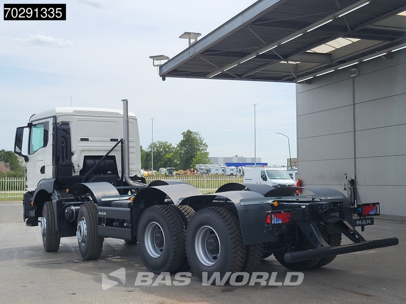 MAN TGS 41.400 8X4 New 8x4 chassis Engine PTO Steelsuspension Big-Axle Manual Euro 2 - Truk sasis: gambar 2 MAN TGS 41.400 8X4 New 8x4 chassis Engine PTO Steelsuspension Big-Axle Manual Euro 2 - Truk sasis: gambar 2