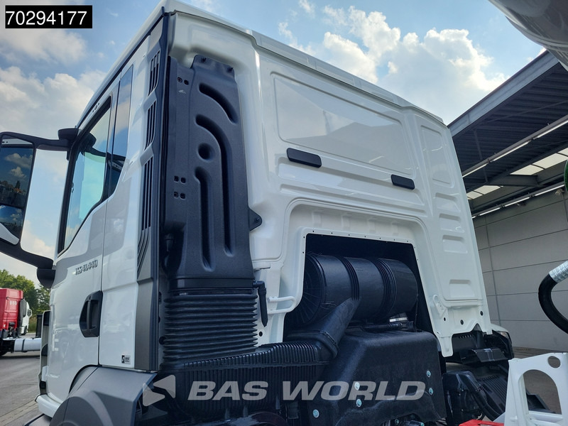 MAN TGS 41.440 8X4 NEW! 12m3 Stetter Mixer Big-Axle Steelsuspension Automatic Euro 6 - Truk pengaduk beton: gambar 5 MAN TGS 41.440 8X4 NEW! 12m3 Stetter Mixer Big-Axle Steelsuspension Automatic Euro 6 - Truk pengaduk beton: gambar 5