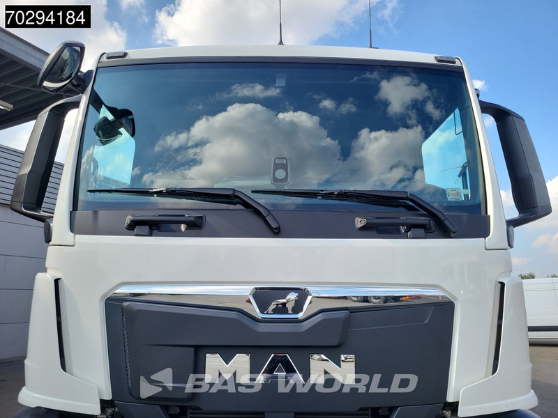 Leasing MAN TGS 41.440 8X4 New! 12m3 Stetter Mixer Big-Axle Steelsuspension Automatic Euro 6 MAN TGS 41.440 8X4 New! 12m3 Stetter Mixer Big-Axle Steelsuspension Automatic Euro 6: gambar 8 Leasing MAN TGS 41.440 8X4 New! 12m3 Stetter Mixer Big-Axle Steelsuspension Automatic Euro 6 MAN TGS 41.440 8X4 New! 12m3 Stetter Mixer Big-Axle Steelsuspension Automatic Euro 6: gambar 8