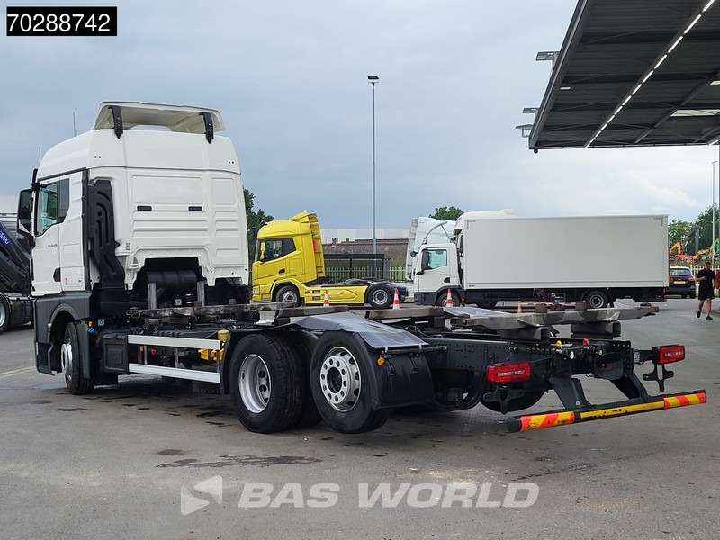 MAN TGX 26.470 6X2 Retarder BDF Standairco Lift-Axle Automatic LED Euro 6 - Pengangkut kontainer/ Container truck: gambar 2 MAN TGX 26.470 6X2 Retarder BDF Standairco Lift-Axle Automatic LED Euro 6 - Pengangkut kontainer/ Container truck: gambar 2
