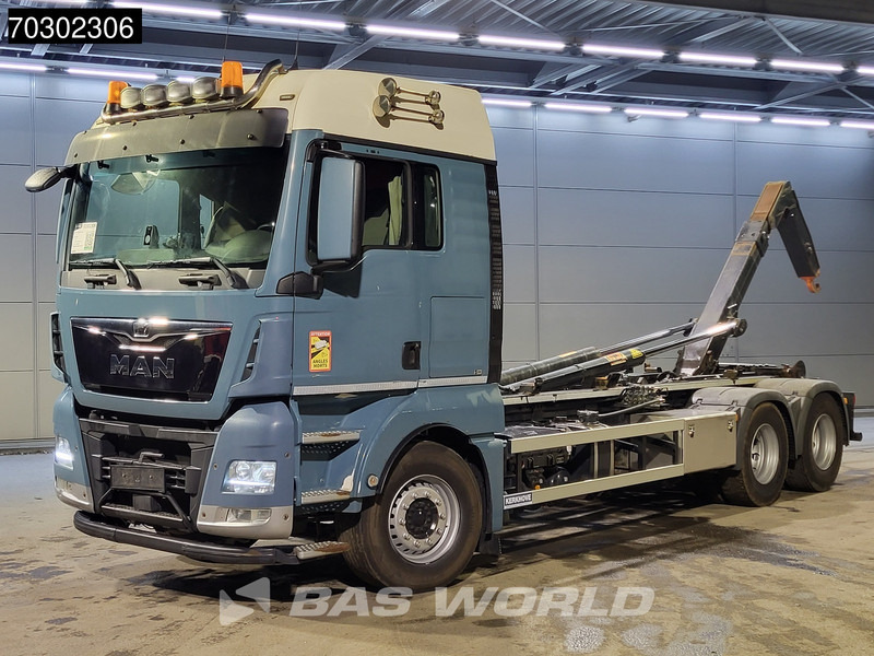 MAN TGX 28.460 TGX 6X2 20tons AJK containersystem Automatic Euro 6 - Hook lift: gambar 3 MAN TGX 28.460 TGX 6X2 20tons AJK containersystem Automatic Euro 6 - Hook lift: gambar 3