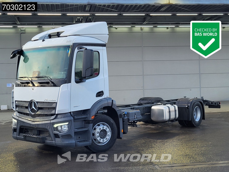 Mercedes-Benz Actros 1827 4X2 NEW 18tons chassis Automatic PPC Cruise control Euro 6 - Truk sasis: gambar 1 Mercedes-Benz Actros 1827 4X2 NEW 18tons chassis Automatic PPC Cruise control Euro 6 - Truk sasis: gambar 1