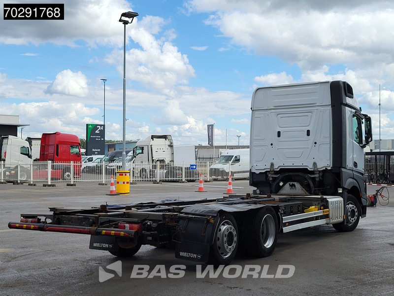 Mercedes-Benz Actros 2542 Actros 6X2 BDF Full air suspension BigSpace Standklima Automatic Euro 6 - Pengangkut kontainer/ Container truck: gambar 5 Mercedes-Benz Actros 2542 Actros 6X2 BDF Full air suspension BigSpace Standklima Automatic Euro 6 - Pengangkut kontainer/ Container truck: gambar 5
