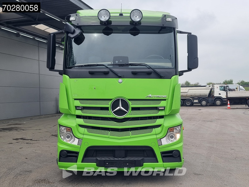 Mercedes-Benz Actros 2545 6X2 Hydraulic Liftable BDF system Lift+steering axle ADR Euro 6 - Pengangkut kontainer/ Container truck: gambar 3 Mercedes-Benz Actros 2545 6X2 Hydraulic Liftable BDF system Lift+steering axle ADR Euro 6 - Pengangkut kontainer/ Container truck: gambar 3
