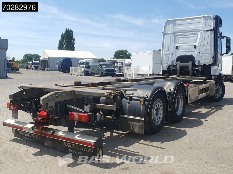 Mercedes-Benz Actros 2548 Actros 6X2 ACC Xenon Liftachse Euro 6 - Pengangkut kontainer/ Container truck: gambar 5 Mercedes-Benz Actros 2548 Actros 6X2 ACC Xenon Liftachse Euro 6 - Pengangkut kontainer/ Container truck: gambar 5