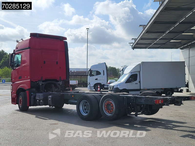 Mercedes-Benz Actros 2548 Actros 6X2 BigSpace Retarder PTO Liftachse Xenon ACC Navi Euro 6 - Truk sasis: gambar 2 Mercedes-Benz Actros 2548 Actros 6X2 BigSpace Retarder PTO Liftachse Xenon ACC Navi Euro 6 - Truk sasis: gambar 2