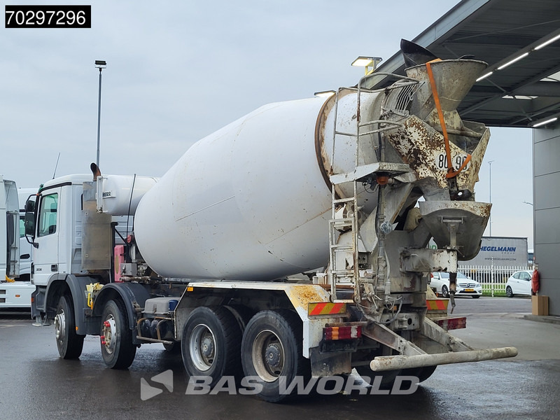 Mercedes-Benz Actros 3236 8X4 9m3 Liebherr Mixer Big-Axle Steelsuspension 3-Pedals Euro 3 - Truk pengaduk beton: gambar 2 Mercedes-Benz Actros 3236 8X4 9m3 Liebherr Mixer Big-Axle Steelsuspension 3-Pedals Euro 3 - Truk pengaduk beton: gambar 2