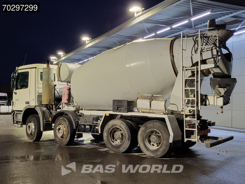 Mercedes-Benz Actros 3236 8X4 9m3 mixer Automatic Steelsuspension Euro 3 - Truk pengaduk beton: gambar 2 Mercedes-Benz Actros 3236 8X4 9m3 mixer Automatic Steelsuspension Euro 3 - Truk pengaduk beton: gambar 2