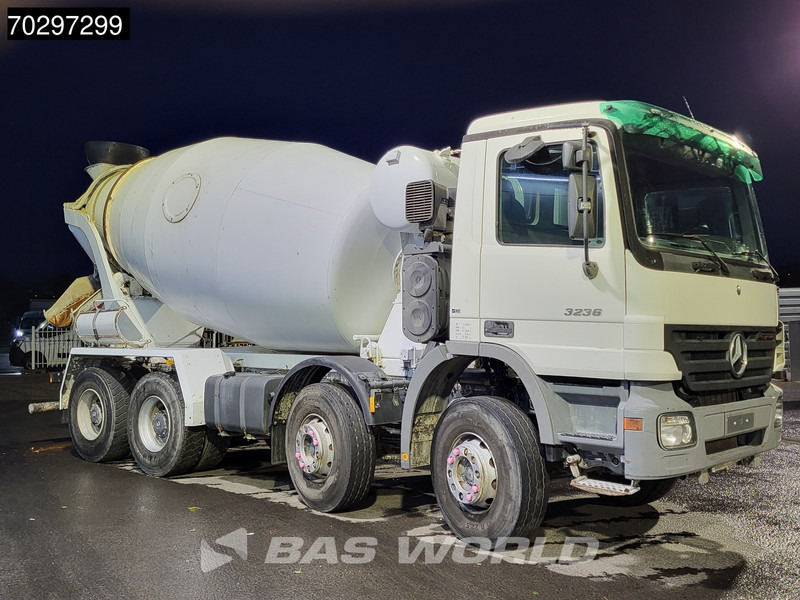 Mercedes-Benz Actros 3236 8X4 9m3 mixer Automatic Steelsuspension Euro 3 - Truk pengaduk beton: gambar 3 Mercedes-Benz Actros 3236 8X4 9m3 mixer Automatic Steelsuspension Euro 3 - Truk pengaduk beton: gambar 3