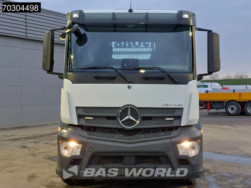 Mercedes-Benz Antos 1833 4X2 14 tons JOAB VL 14U Skiploader Automatic Full Air suspension Euro 6 - Truk skip loader: gambar 5 Mercedes-Benz Antos 1833 4X2 14 tons JOAB VL 14U Skiploader Automatic Full Air suspension Euro 6 - Truk skip loader: gambar 5