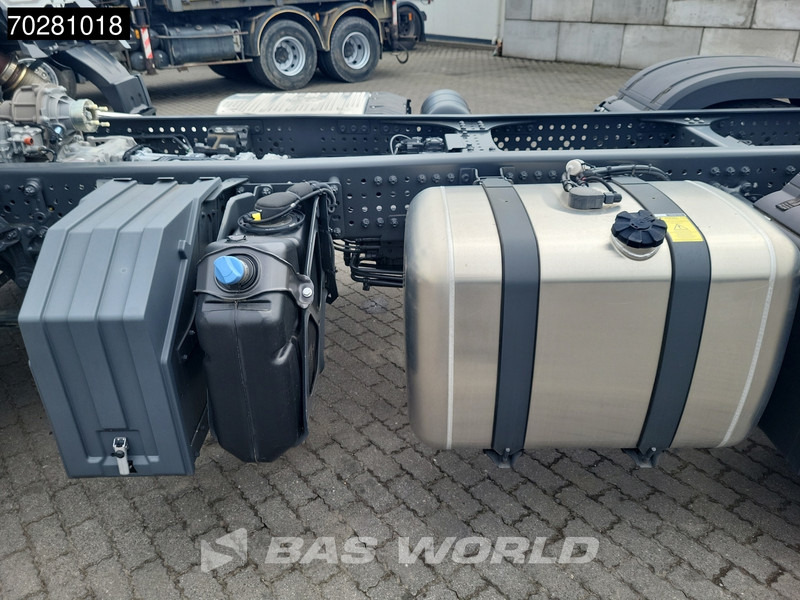 Mercedes-Benz Arocs 2636 6X4 NEW Steelsuspension chassis Flywheel PTO Big-Axle Automatic Euro 6 - Truk sasis: gambar 2 Mercedes-Benz Arocs 2636 6X4 NEW Steelsuspension chassis Flywheel PTO Big-Axle Automatic Euro 6 - Truk sasis: gambar 2