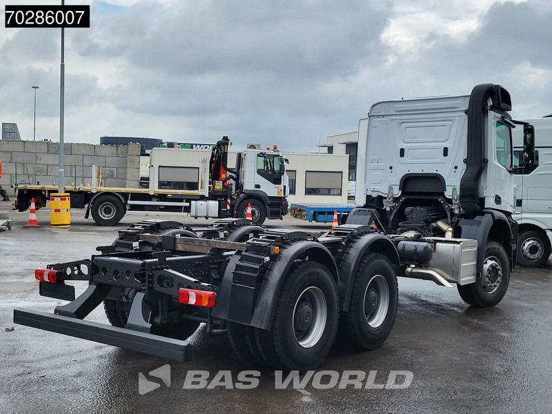 Mercedes-Benz Arocs 3342 6X4 NEW 6x4 chassis Big-Axle Automatic Steel suspension Euro 3 - Truk sasis: gambar 5 Mercedes-Benz Arocs 3342 6X4 NEW 6x4 chassis Big-Axle Automatic Steel suspension Euro 3 - Truk sasis: gambar 5