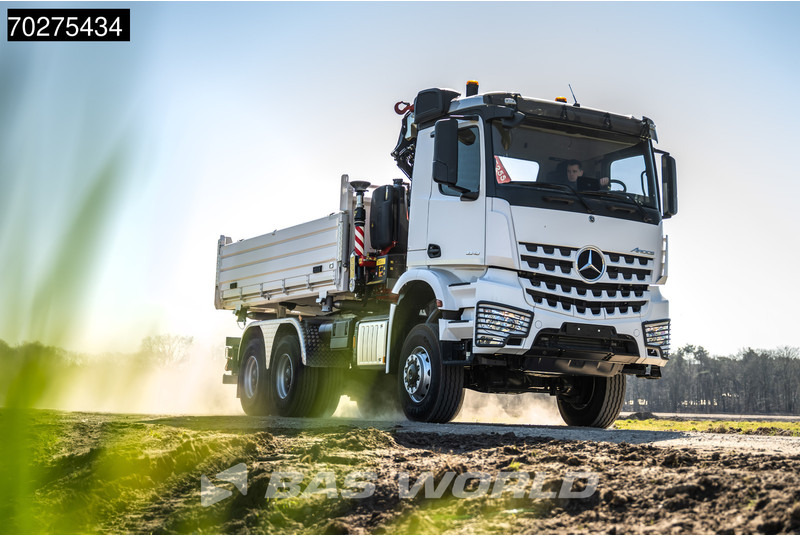 Mercedes-Benz Arocs 3348 6X6 Fassi F255A.2.24 xe-dynamic Kran Dreiseitenkipper Navi Euro 6 - Truk jungkit, Truk derek: gambar 5 Mercedes-Benz Arocs 3348 6X6 Fassi F255A.2.24 xe-dynamic Kran Dreiseitenkipper Navi Euro 6 - Truk jungkit, Truk derek: gambar 5