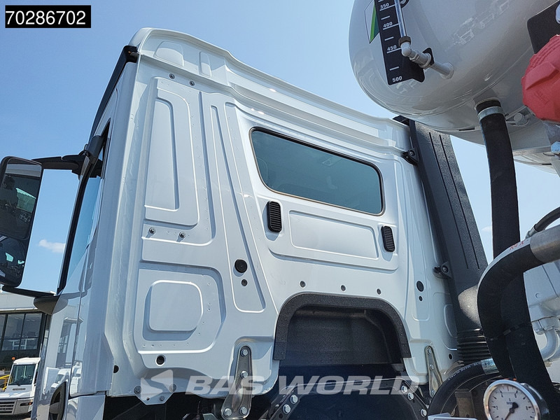 Mercedes-Benz Arocs 4145 8X4 NEW! 11m3 Schwing Stetter Mixer Manual Big-Axle Steel suspension Euro 3 - Truk pengaduk beton: gambar 3 Mercedes-Benz Arocs 4145 8X4 NEW! 11m3 Schwing Stetter Mixer Manual Big-Axle Steel suspension Euro 3 - Truk pengaduk beton: gambar 3