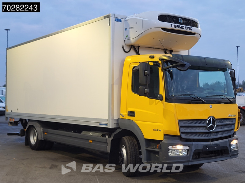 Mercedes-Benz Atego 1324 Atego 4X2 13.5tonner Thermo-King T-1200R 1500kg Ladebordwand Euro 6 - Truk berpendingin: gambar 3 Mercedes-Benz Atego 1324 Atego 4X2 13.5tonner Thermo-King T-1200R 1500kg Ladebordwand Euro 6 - Truk berpendingin: gambar 3