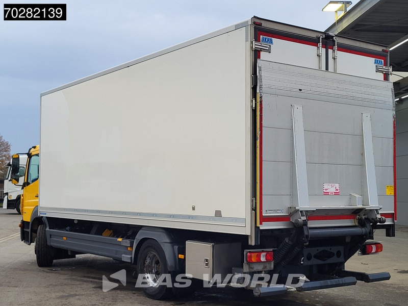 Mercedes-Benz Atego 1524 Atego 4X2 16tonner Thermo King T-1200R cooler 1500kg Ladebordwand Automatic - Truk berpendingin: gambar 2 Mercedes-Benz Atego 1524 Atego 4X2 16tonner Thermo King T-1200R cooler 1500kg Ladebordwand Automatic - Truk berpendingin: gambar 2