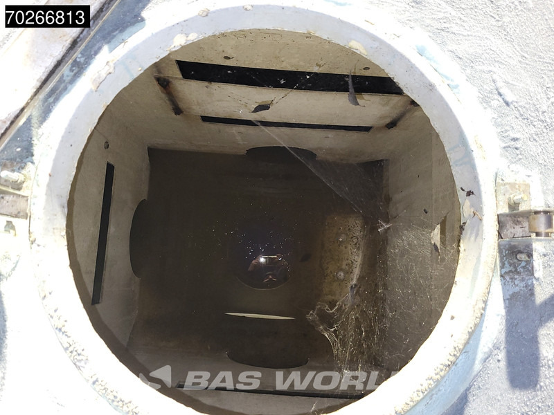 Leasing Renault Kerax 400 8X4 Feuerwehr Telma 12000L Manual Steelsuspension Euro 2 Renault Kerax 400 8X4 Feuerwehr Telma 12000L Manual Steelsuspension Euro 2: gambar 18