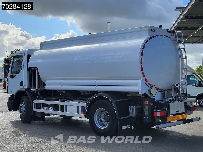 Renault Premium 380 4X4 14.000 Liter Fuel tanker 6 compartments ADR Hydrodrive Euro 5 - Truk tangki: gambar 2 Renault Premium 380 4X4 14.000 Liter Fuel tanker 6 compartments ADR Hydrodrive Euro 5 - Truk tangki: gambar 2