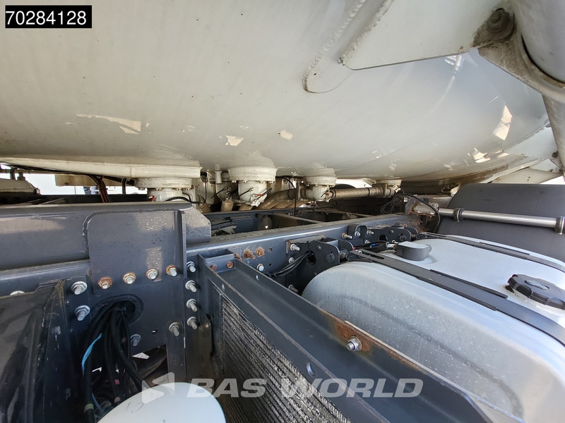 Truk tangki untuk pengangkutan bahan bakar Renault Premium 380 4X4 4x4 14.000 Liter Fuel tanker 6 compartments ADR Hydrodrive Euro 5: gambar 17 Truk tangki untuk pengangkutan bahan bakar Renault Premium 380 4X4 4x4 14.000 Liter Fuel tanker 6 compartments ADR Hydrodrive Euro 5: gambar 17