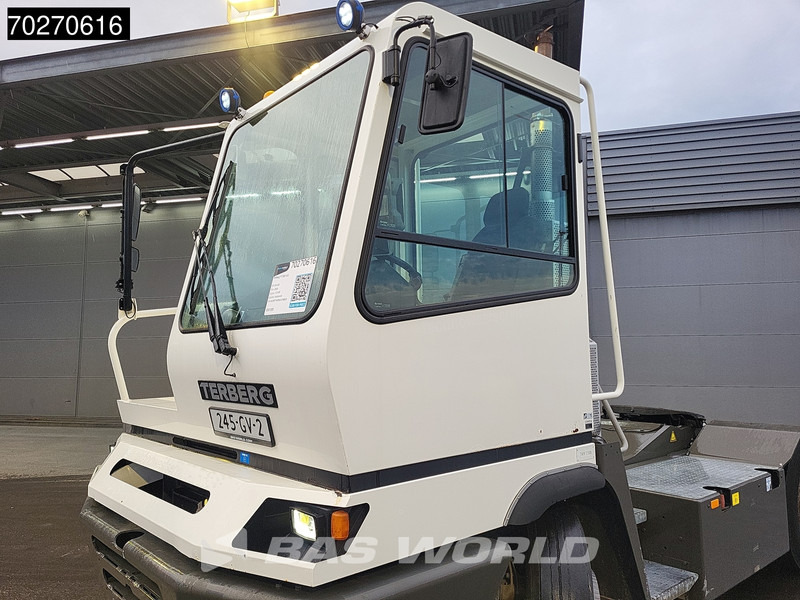 Terberg YT182 4X2 - Traktor terminal: gambar 2 Terberg YT182 4X2 - Traktor terminal: gambar 2