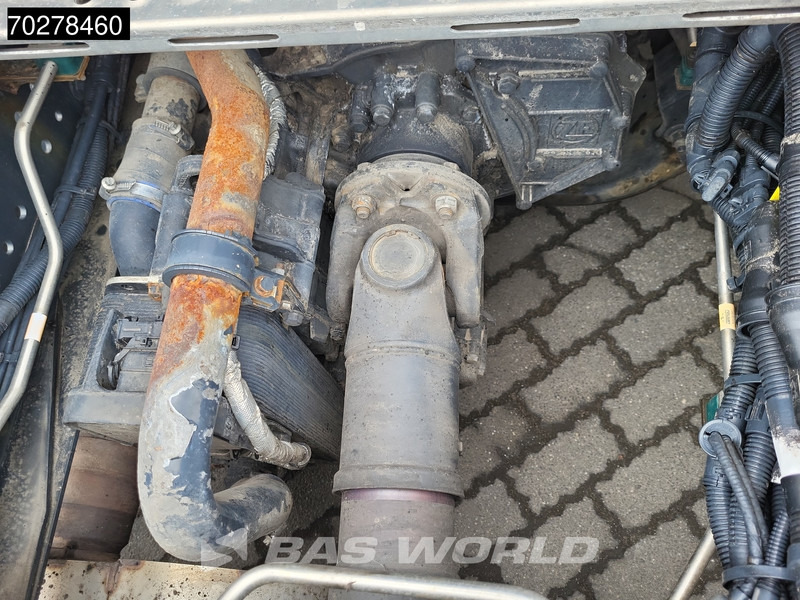 Tractor head Iveco S-Way 460 4X2 Mega Retarder 2x LNG Tanks Alcoa: gambar 7