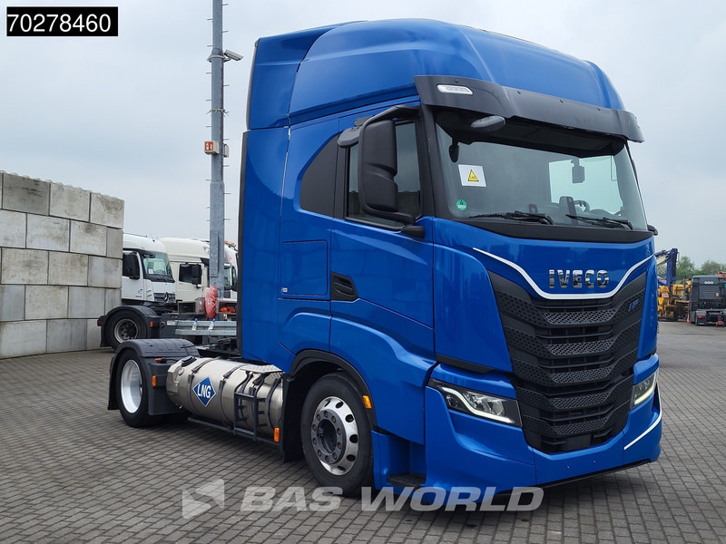 Tractor head Iveco S-Way 460 4X2 Mega Retarder 2x LNG Tanks Alcoa: gambar 9