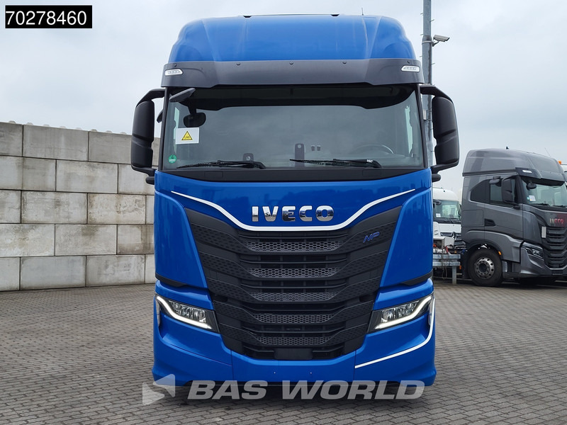 Tractor head Iveco S-Way 460 4X2 Mega Retarder 2x LNG Tanks Alcoa: gambar 11