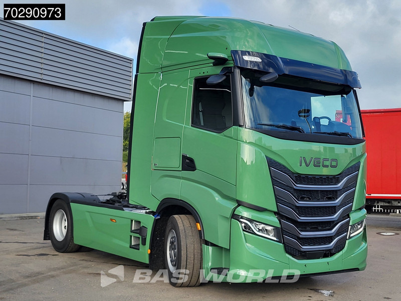 Iveco S-Way 500 S-Way 4X2 NEW! Retarder 2xTanks ACC Standklima LED Euro 6 - Tractor head: gambar 3 Iveco S-Way 500 S-Way 4X2 NEW! Retarder 2xTanks ACC Standklima LED Euro 6 - Tractor head: gambar 3