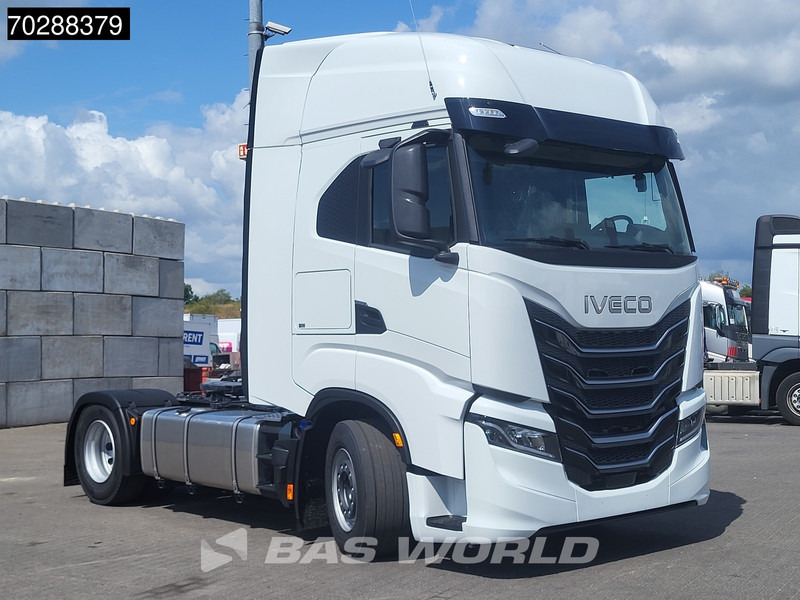 Iveco S-Way 580 4X2 NEW! 2x Tanks Navi ACC Standklima - Tractor head: gambar 3 Iveco S-Way 580 4X2 NEW! 2x Tanks Navi ACC Standklima - Tractor head: gambar 3