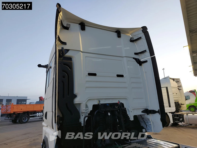 MAN TGX 18.520 4X2 NEW! GX Retarder 2x Tanks Alcoa Standklima MirrorCam Navi LED - Tractor head: gambar 5 MAN TGX 18.520 4X2 NEW! GX Retarder 2x Tanks Alcoa Standklima MirrorCam Navi LED - Tractor head: gambar 5