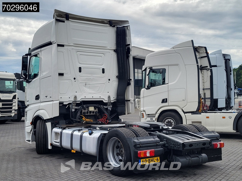 Mercedes-Benz Actros 1842 Actros 4X2 GigaSpace NL-Truck Mega 2xTanks ACC Standklima Euro 6 - Tractor head: gambar 2 Mercedes-Benz Actros 1842 Actros 4X2 GigaSpace NL-Truck Mega 2xTanks ACC Standklima Euro 6 - Tractor head: gambar 2