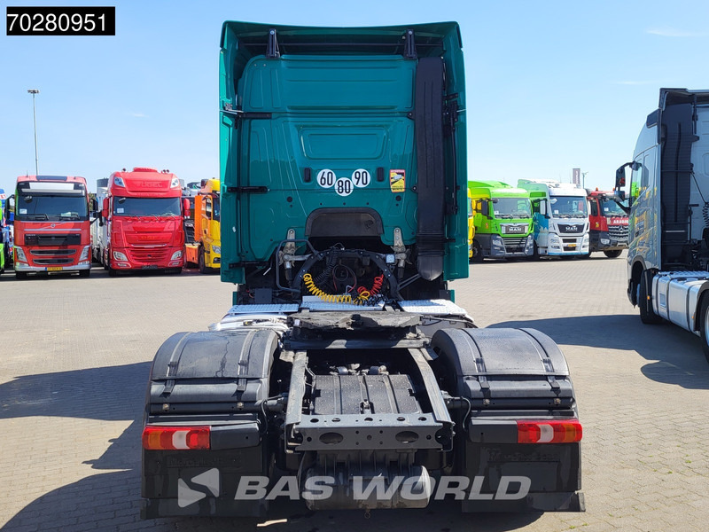 Mercedes-Benz Actros 1843 Actros 4X2 StreamSpace Euro 6 - Tractor head: gambar 3 Mercedes-Benz Actros 1843 Actros 4X2 StreamSpace Euro 6 - Tractor head: gambar 3