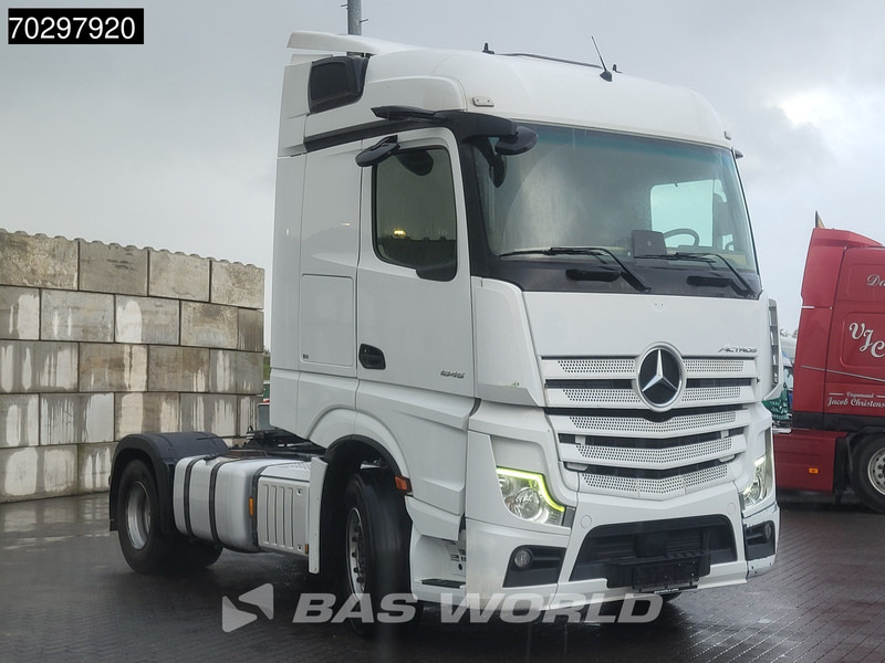Mercedes-Benz Actros 1845 4X2 StreamSpace 2xTanks Standairco MirrorCam Navi PPC Euro 6 - Tractor head: gambar 3 Mercedes-Benz Actros 1845 4X2 StreamSpace 2xTanks Standairco MirrorCam Navi PPC Euro 6 - Tractor head: gambar 3