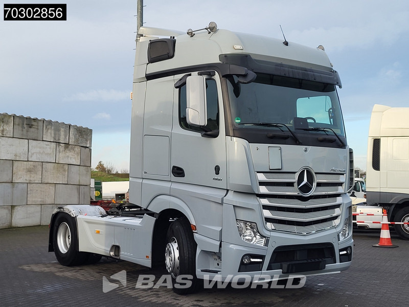 Mercedes-Benz Actros 1951 Actros 4X2 BigSpace 2x Tanks Leder 70% Tyres - Tractor head: gambar 3 Mercedes-Benz Actros 1951 Actros 4X2 BigSpace 2x Tanks Leder 70% Tyres - Tractor head: gambar 3