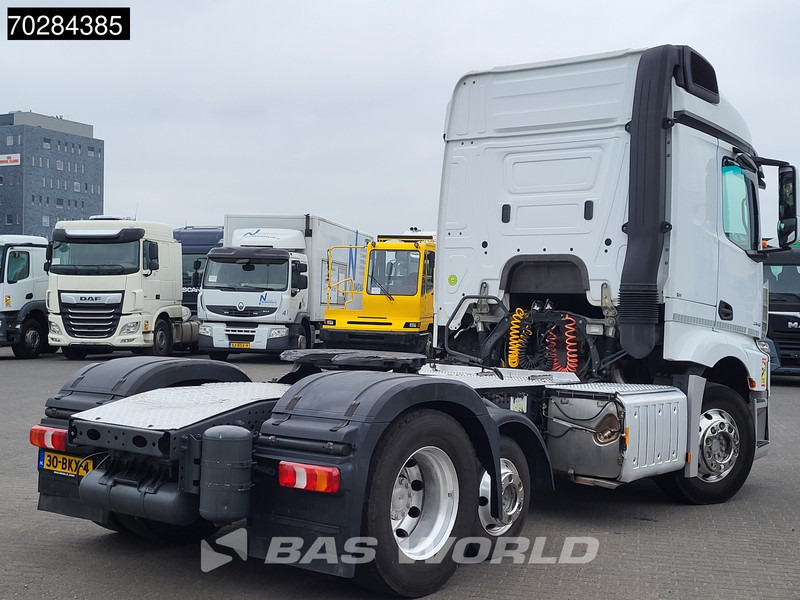 Mercedes-Benz Actros 2343 Actros 6X2 NL-Truck StreamSpace Liftachse Standklima ACC - Tractor head: gambar 5 Mercedes-Benz Actros 2343 Actros 6X2 NL-Truck StreamSpace Liftachse Standklima ACC - Tractor head: gambar 5