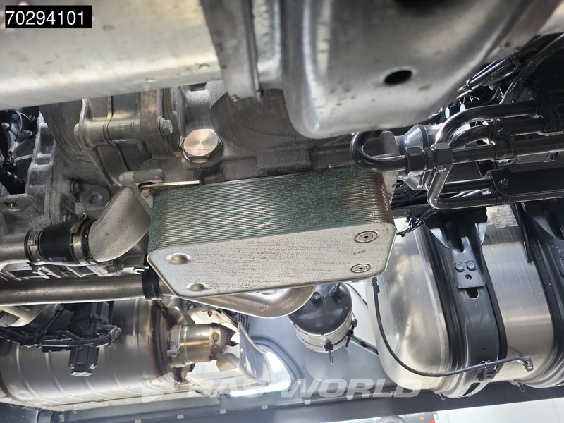 Mercedes-Benz Actros L 1863 4X2 NEW! Retarder Full-Air Leder Standklima 2x Tanks MirrorCam Navi PPC Alcoa's LED Euro 6 - Tractor head: gambar 3 Mercedes-Benz Actros L 1863 4X2 NEW! Retarder Full-Air Leder Standklima 2x Tanks MirrorCam Navi PPC Alcoa's LED Euro 6 - Tractor head: gambar 3