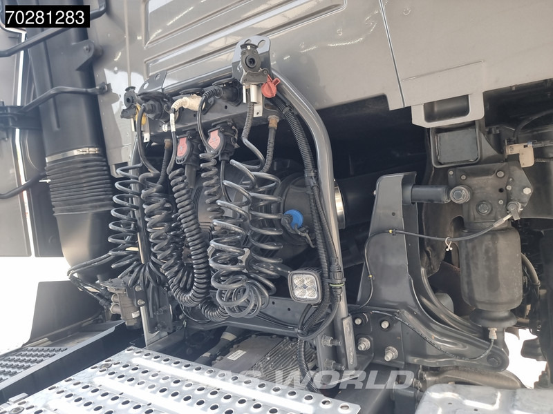 Tractor head Renault T 480 4X2 HSC Retarder 2x Tanks Standklima Navi: gambar 9
