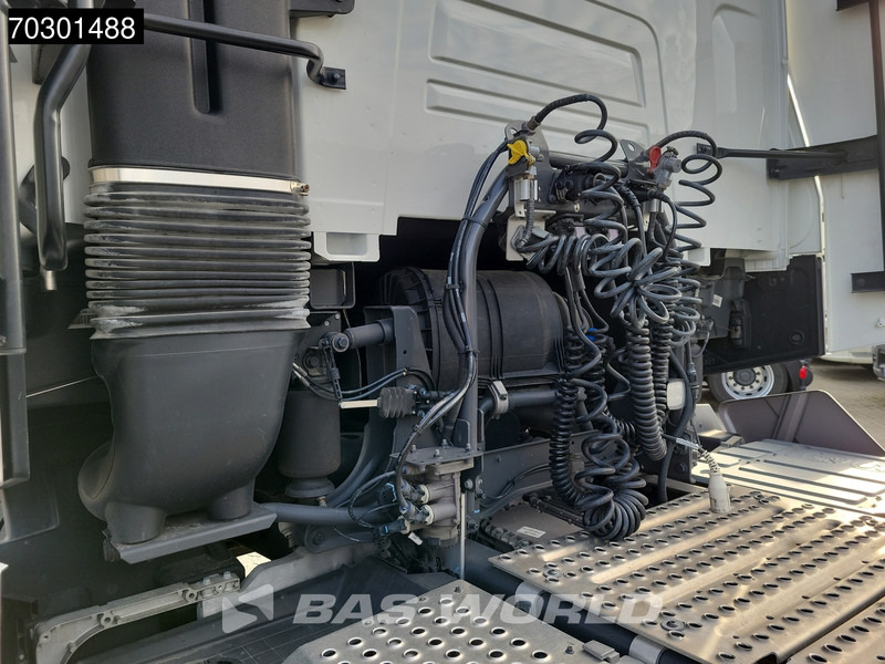 Renault T 480 4X2 Low Mileage! 80% Tyres NL-Truck HSC 2x Tanks - Tractor head: gambar 5 Renault T 480 4X2 Low Mileage! 80% Tyres NL-Truck HSC 2x Tanks - Tractor head: gambar 5