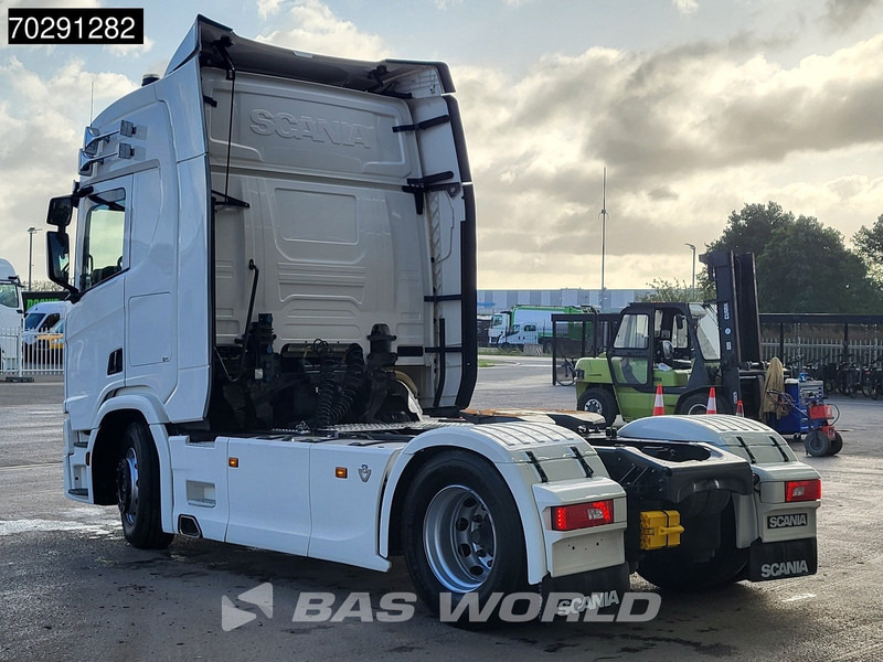 Scania R520 4X2 Low Mileage! Retarder Leder ACC Navi LED Euro 6 - Tractor head: gambar 2 Scania R520 4X2 Low Mileage! Retarder Leder ACC Navi LED Euro 6 - Tractor head: gambar 2